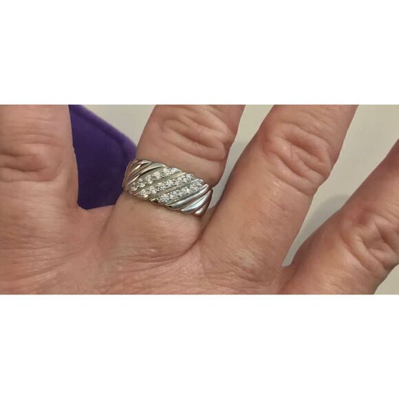 Pretty .925 Sterling Ridged Triple Diagonal Sim Diamond Band Ring Sz 8 - Picture 4 of 5
